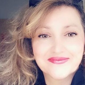 Meet your Posher, Souha